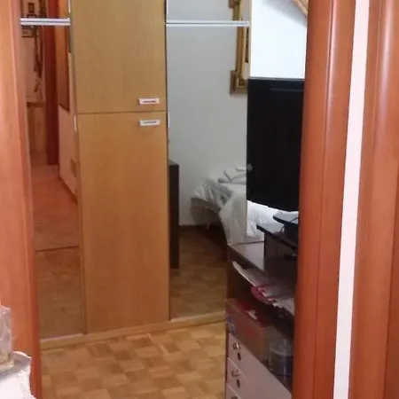 Stanza Juventus, Con Servizio Navetta A Richiesta Appartement